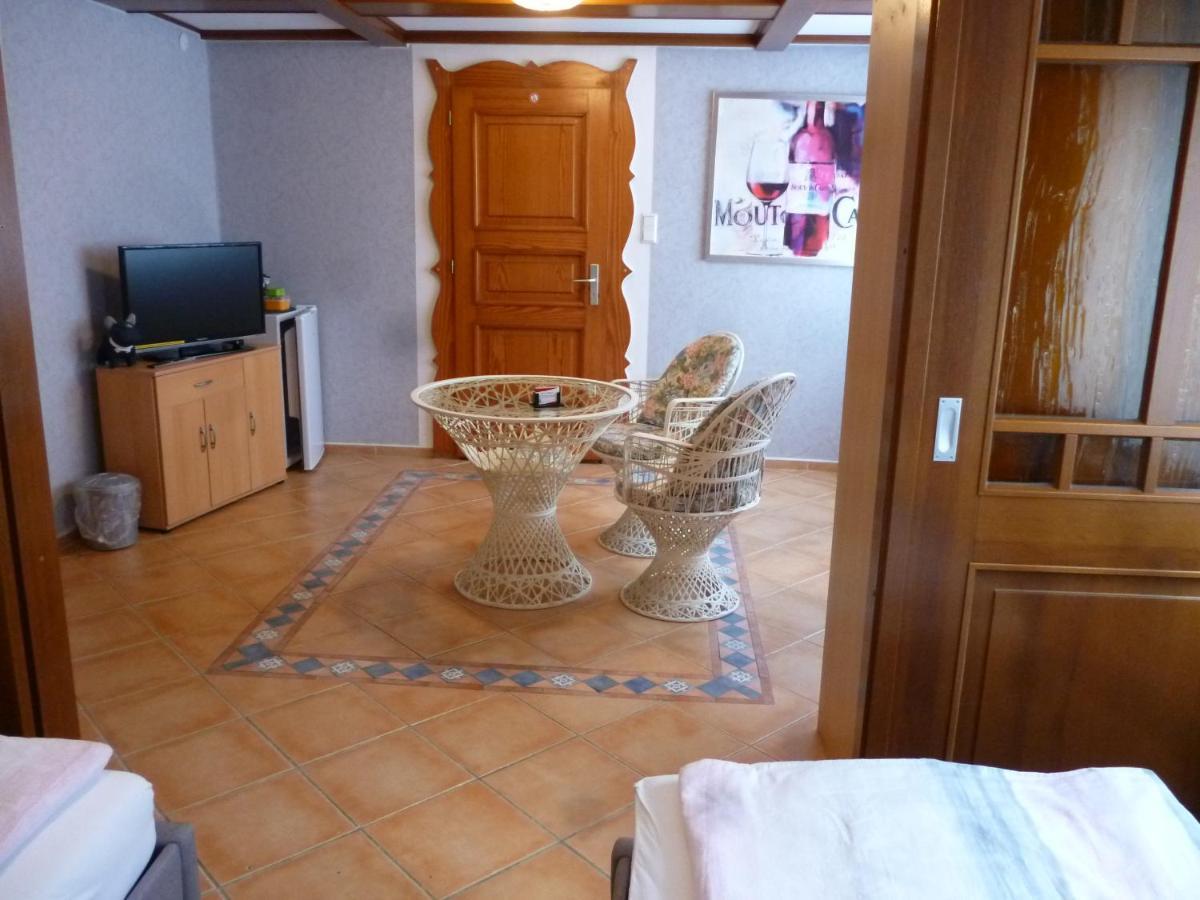 "Haus Ambiente" Apartment & Gaestehaus Brome - Modern, Zu Fairen Preisen Extérieur photo